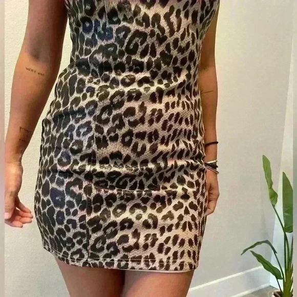 T.C. Elli's Fresh Eclectic Collection Leopard Mini Dress Sz Small - Picture 2 of 12